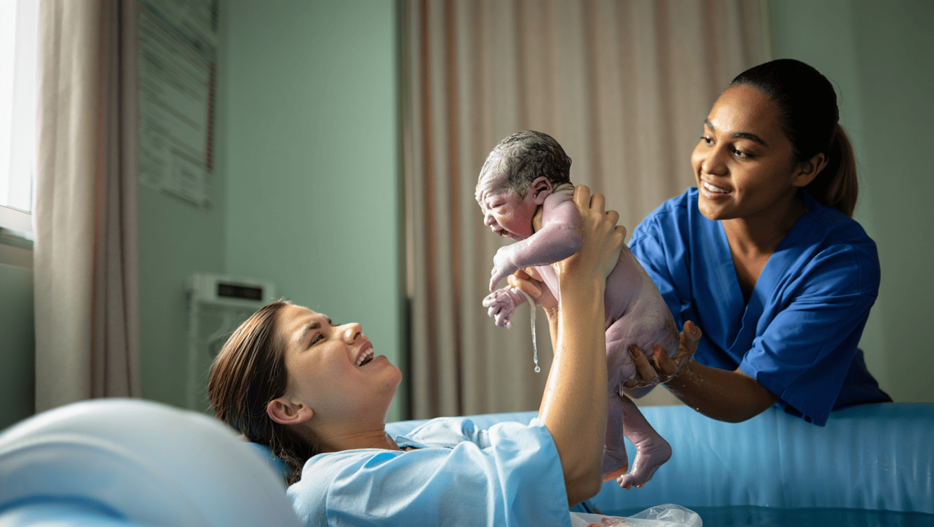 Accouchement dans l'eau : soulagement naturel, bien-être bébé