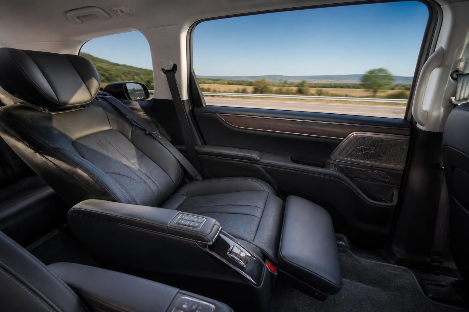 découvrez le siège auto inclinable, l'accessoire incontournable pour garantir confort et sécurité lors de vos longs trajets en voiture.