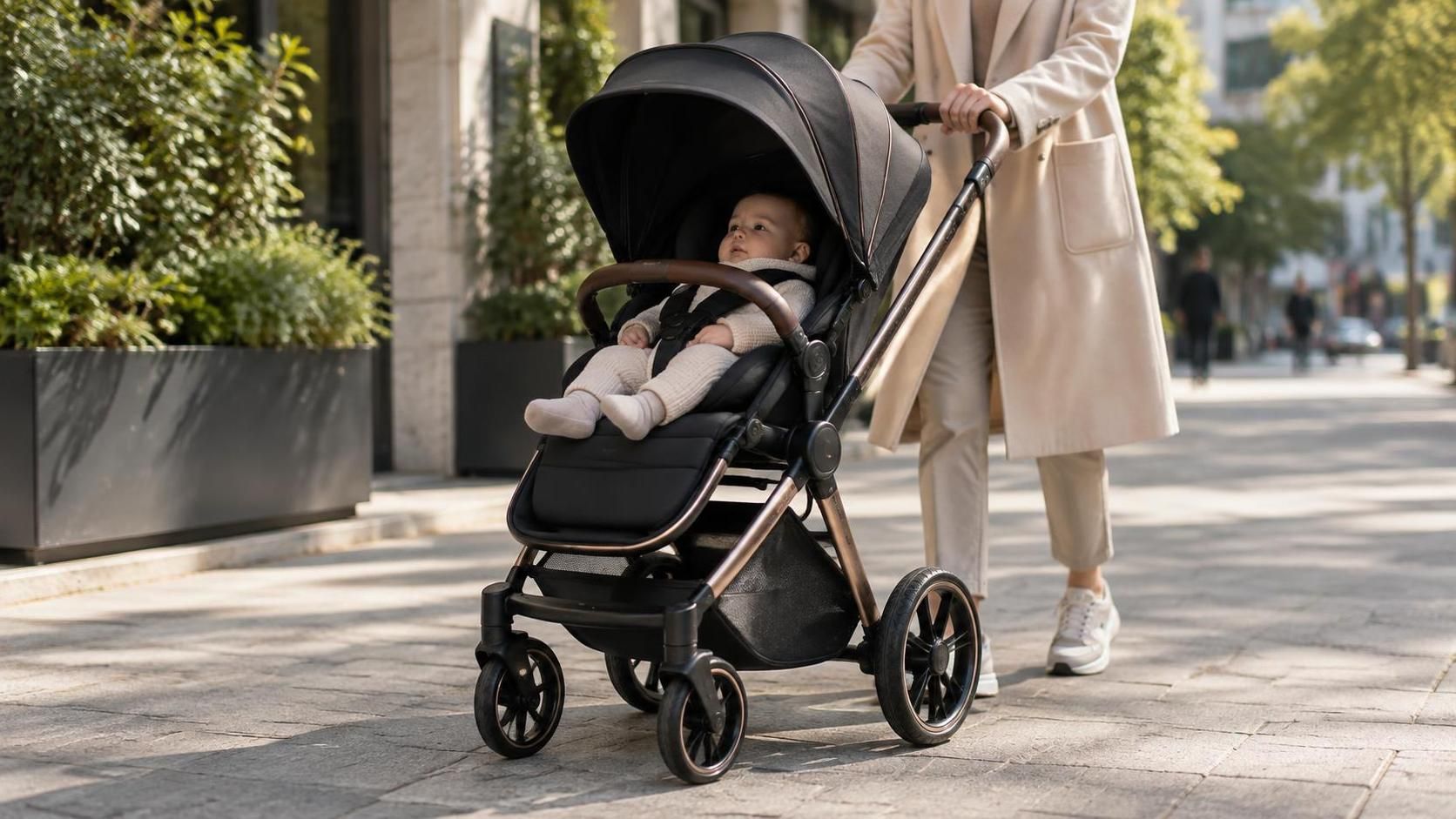 découvrez pourquoi la cybex priam séduit les parents : sécurité renforcée, confort optimal et maniabilité pour accompagner votre enfant lors de chaque sortie.